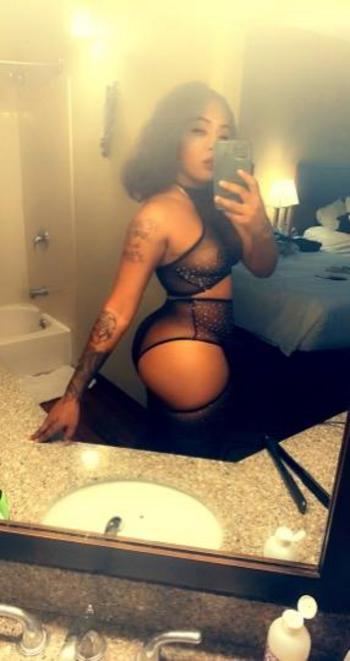 Bonnie Reyne, 24  female escort, Orange County