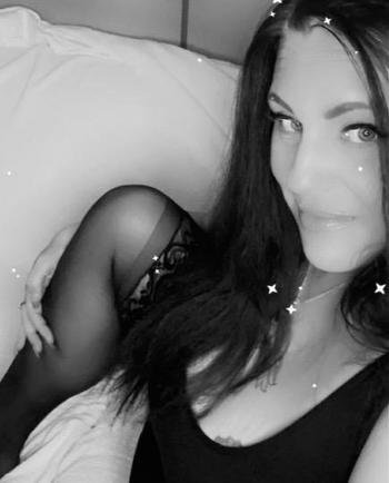 Miss Outlaw, 42  female escort, Orange County