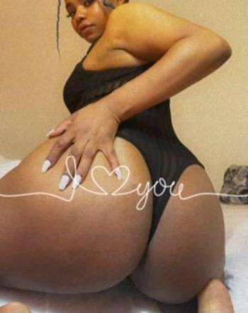 Trinaa, 21  female escort, Orange County