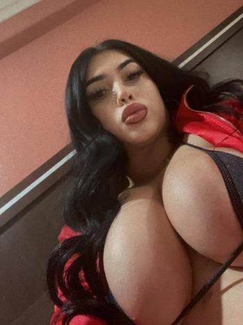 Prada, 23  female escort, Orange County