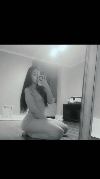 910-212-5031, 23  female escort, Orange County