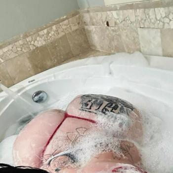Pretty Face, 23  female escort, Orange County